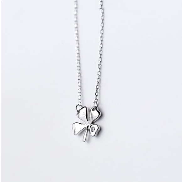 Jewelry - 925 Sterling Silver Clover Necklace